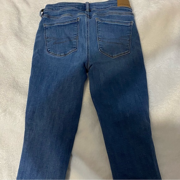 2/$33. American Eagle Jeans. Jegging. Size 8. Regular Fit - Picture 3 of 5